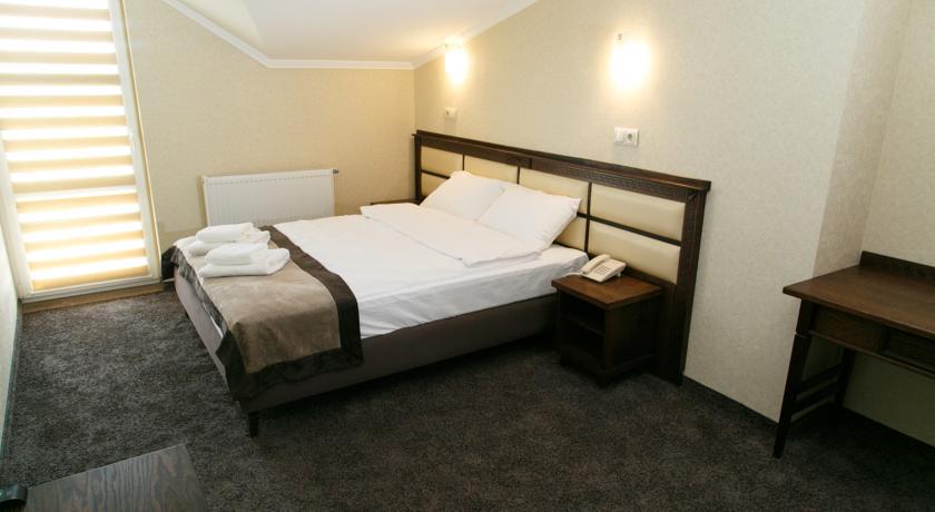 Avalon Palace Ternopil Kültér fotó