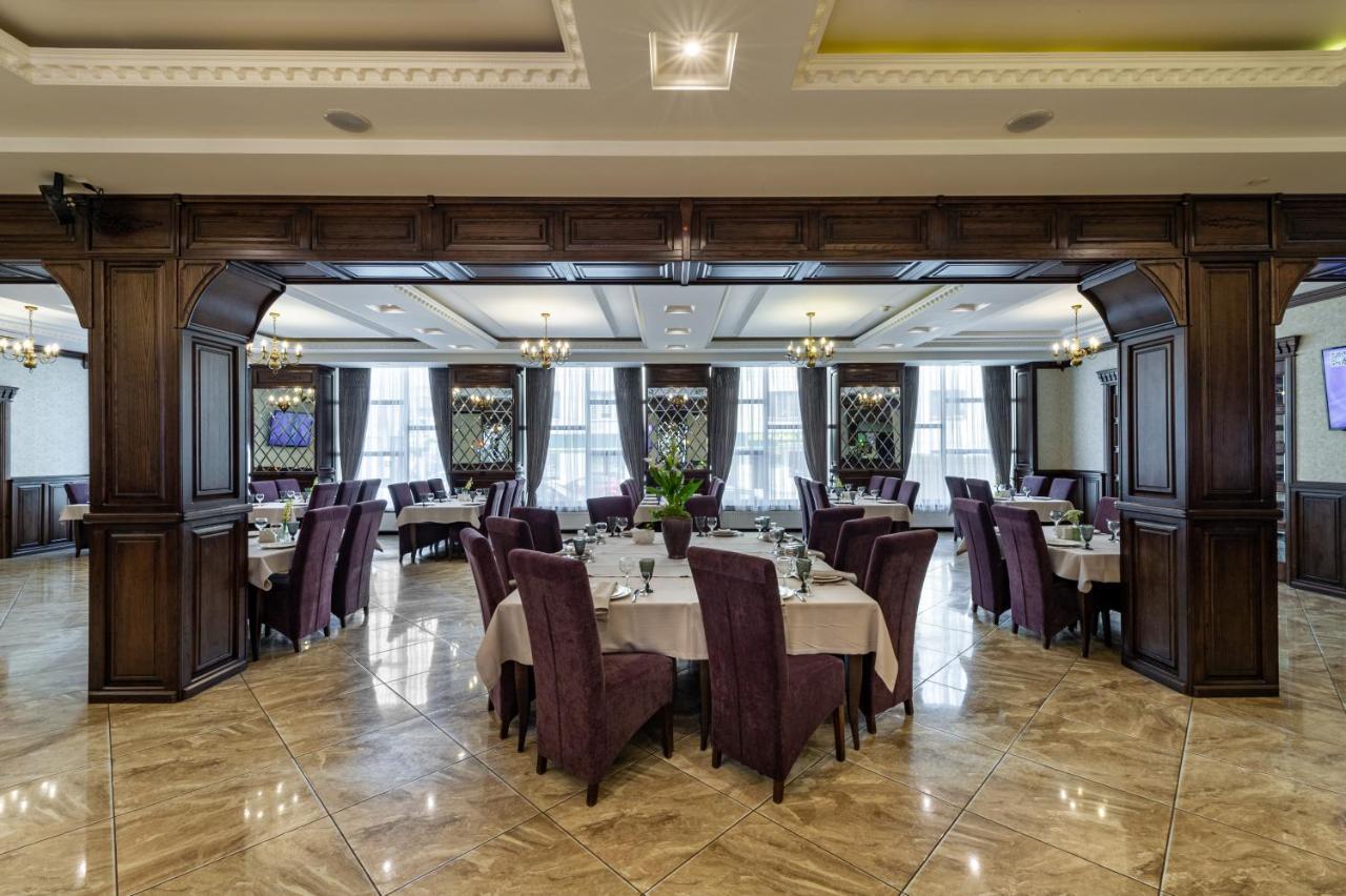 Avalon Palace Ternopil Kültér fotó