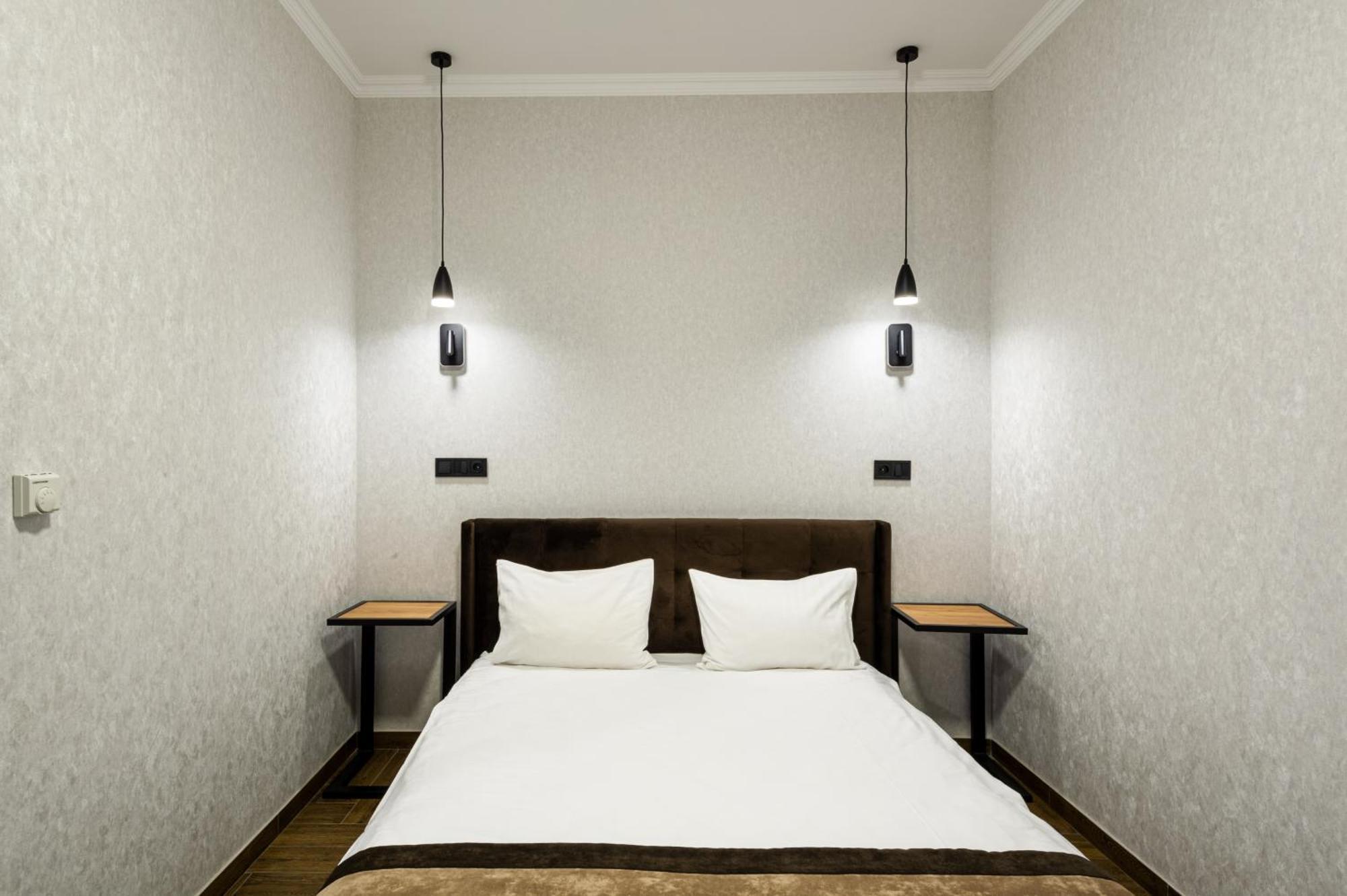 Avalon Palace Ternopil Kültér fotó