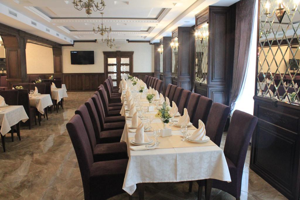 Avalon Palace Ternopil Kültér fotó
